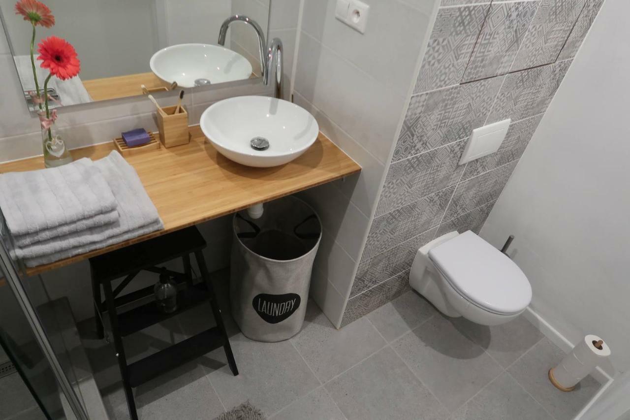 Hniezdo V Raji 1 - Luxurious Apartment 3 Min Walk To City Center Spišská Nová Ves Exterior foto